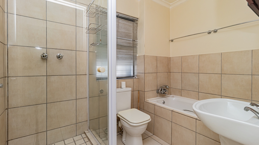 2 Bedroom Property for Sale in Burgundy Estate Western Cape